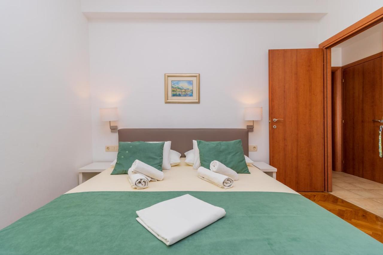 Apartments Villa Mandolina Marusici  Luaran gambar
